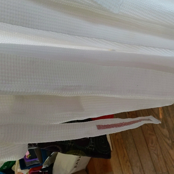 White thick robe - Picture 3 of 3